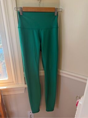 ALO Yoga Spruce Green Airlift Leggings Size Small
